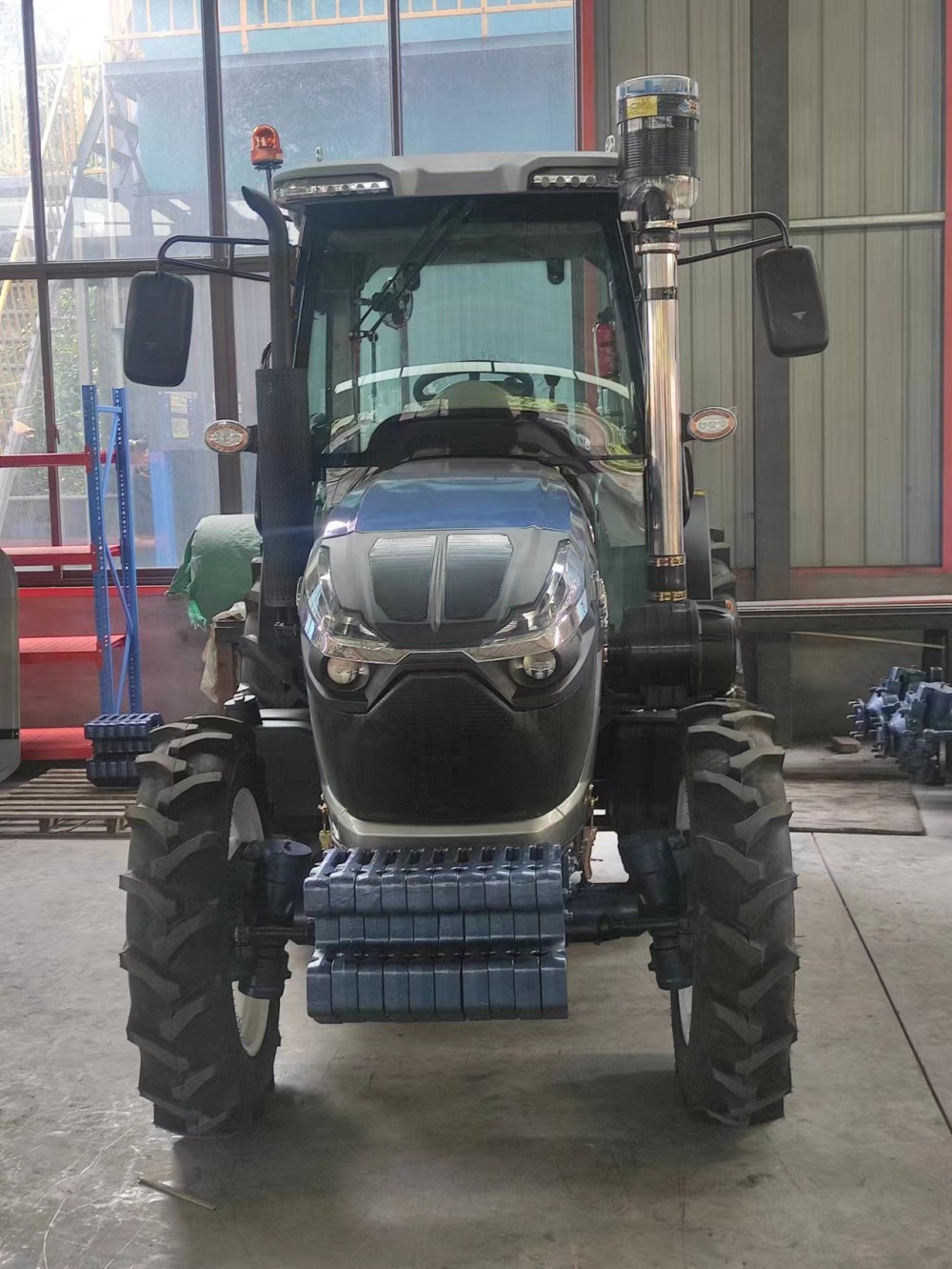 Tractor de ruedas 90HP