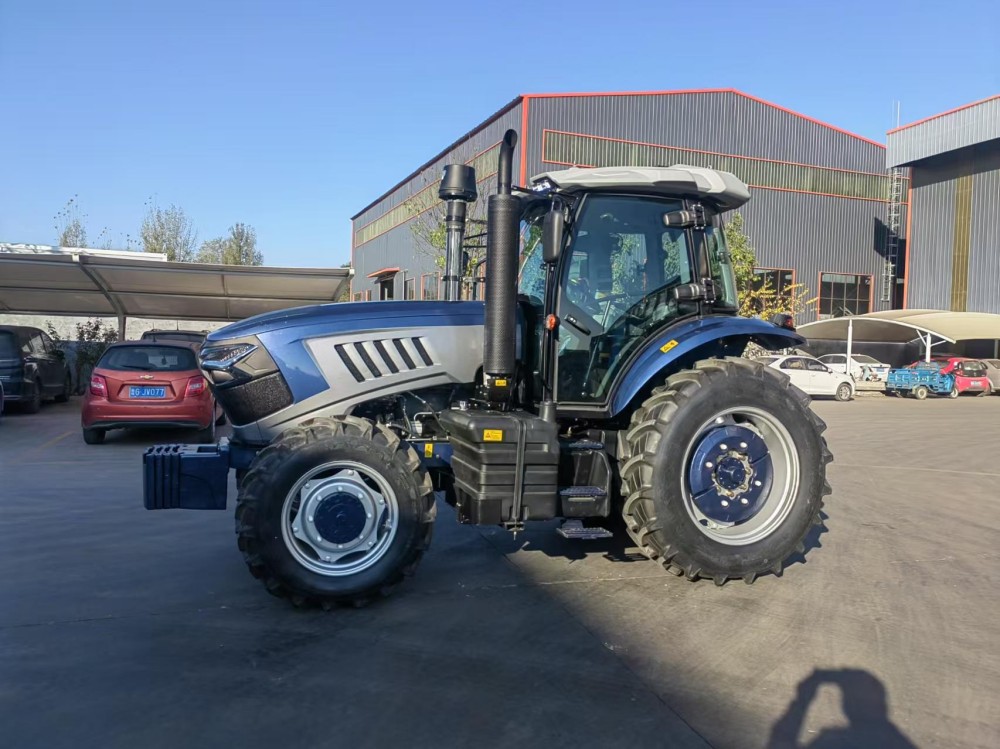 140HP Four Wheel Drive Compact Tractor
