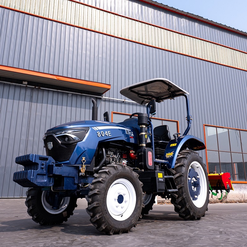 Tracteurs et outils agricoles de 75 CV