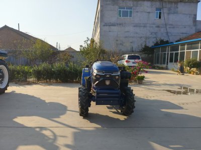 Suministro de minigranjas y tractores de 50 CV