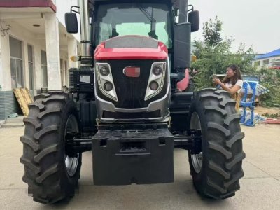 El tractor agrícola más grande del mundo