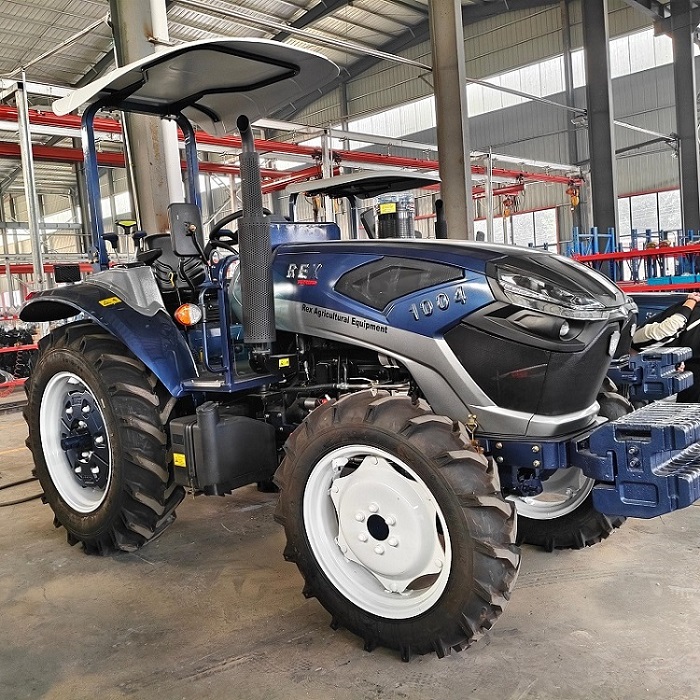 Tractor de ruedas multifuncional REX de 90 HP