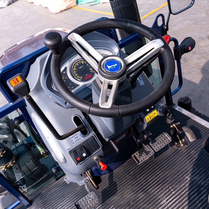 75HP Farm Tractors And Implements