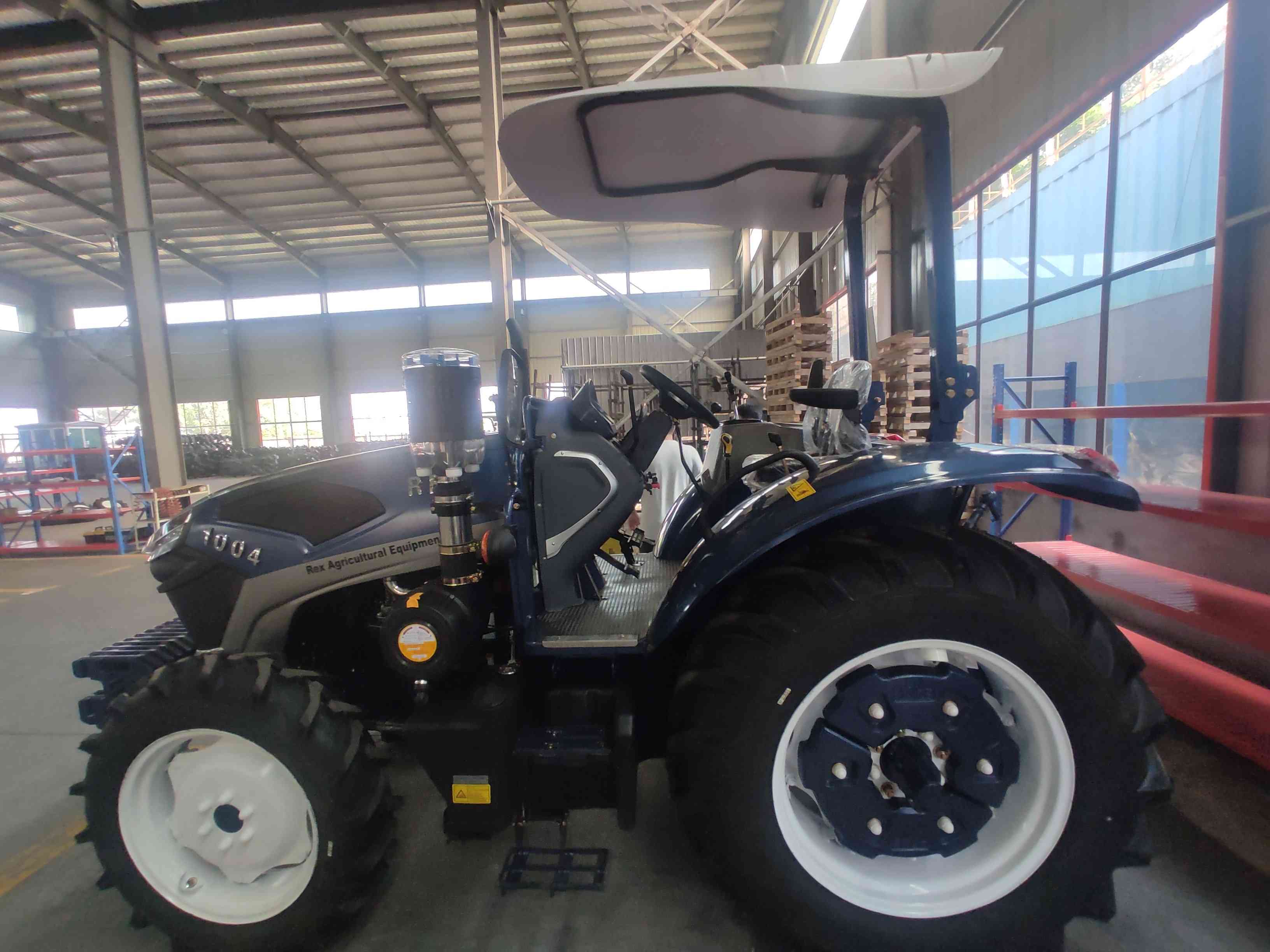 Tractor de ruedas 4WD de 150 CV